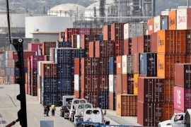 Mỹ cảnh báo thuế quan có thể vượt 15% do điều tra pháp lý