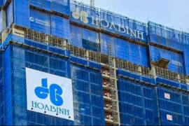 Gánh nặng lãi vay vẫn đè nặng kết quả kinh doanh, Hòa Bình (HBC) thoát lỗ nhờ đâu?