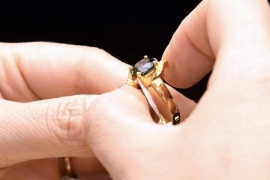 Thị trường biến động, China Gold tái cơ cấu dịch vụ mua lại kim loại quý