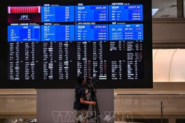 Chứng khoán Nhật Bản giảm điểm trước lo ngại về nguồn cung dầu mỏ