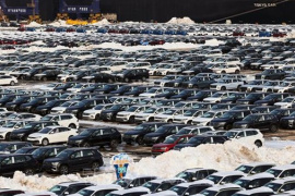 Doanh số ô tô Trung Quốc giảm mạnh, xuất khẩu vẫn bứt phá