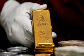 Gần 30 tấn vàng rời kho một tổ chức từ đầu tháng 3, điều gì đang xảy ra?