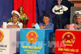 Cử tri đặc khu Trường Sa hòa chung ngày hội bầu cử của cả nước