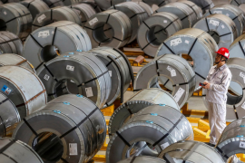 Giá nhôm toàn cầu tăng mạnh do xung đột Trung Đông và gián đoạn nguồn cung