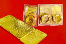 Giá vàng “neo” quanh mốc 182,6 triệu đồng/lượng, tỷ giá USD hạ nhiệt