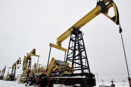 Giá dầu thế giới giảm hơn 2 USD nhờ thỏa thuận xuất khẩu mới tại Iraq