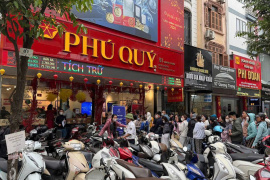 Giá vàng giảm thêm 2 triệu đồng/lượng, tỷ giá USD tiếp tục tăng