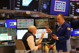 Chứng khoán Mỹ giảm điểm do bất ổn Trung Đông và áp lực lãi suất