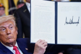 Lần đầu tiên chữ ký của Tổng thống đương nhiệm Mỹ được in trên đồng USD