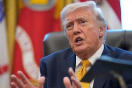 Ông Trump bất ngờ tuyên bố Mỹ sẽ giành lấy dầu mỏ của Iran và kiểm soát cơ sở xuất khẩu