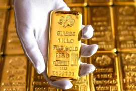 Quỹ vàng lớn nhất thế giới “xả” hàng tấn vàng khi giá lao dốc