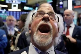 Khối ngoại thẳng tay bán ròng gần 1.800 tỷ đồng trong phiên VN-Index hồi phục, cổ phiếu nào bị "xả" mạnh nhất?