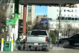 Bộ trưởng Mỹ tuyên bố giá xăng sắp giảm