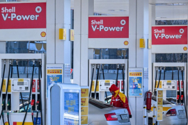 Giá xăng tại Mỹ tăng 14% trong một tuần do tác động từ xung đột Trung Đông