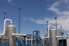 Sau “cơn sốt” giá dầu, giá khí đốt tại châu Âu tăng vọt 30%