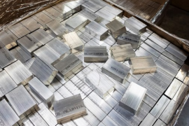 Xung đột Trung Đông: Giá nhôm vọt lên mức cao nhất kể từ năm 2022