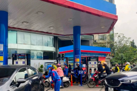 Đề xuất kích hoạt bình ổn khi giá xăng dầu tăng 20% trong một tháng