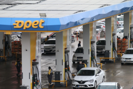 Giá dầu thế giới giảm mạnh trước thông tin Iran sẵn sàng đình chiến