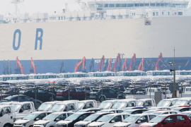 Mỹ: Doanh số bán lẻ tăng mạnh nhờ doanh số bán ôtô và xăng dầu phục hồi