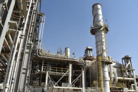 Thị trường dầu mỏ thế giới chạy đua săn tìm nguồn cung