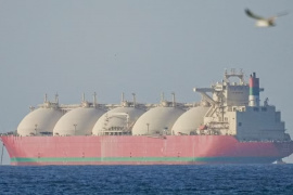 Nhu cầu với dầu thô Mỹ tăng vọt do gián đoạn nguồn cung tại eo biển Hormuz