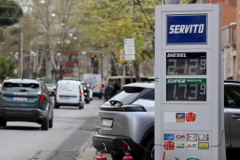 Ủy ban châu Âu đề xuất giảm thuế năng lượng, đối phó bão giá