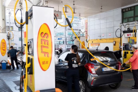 Giá LNG tại châu Á có thể tăng mạnh sau khi Mỹ phong tỏa eo biển Hormuz