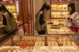 Giá vàng châu Á phục hồi trước triển vọng nối lại đàm phán Mỹ - Iran