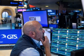 S&P 500 và Nasdaq đạt đỉnh lịch sử nhờ kỳ vọng Mỹ-Iran