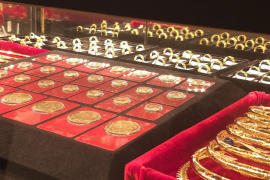 Giá vàng lao dốc, lùi về mức 170,5 triệu đồng/lượng