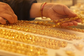 Giá vàng giảm do căng thẳng Mỹ-Iran và đồng USD tăng