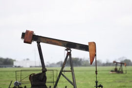 Tổng thống Mỹ cân nhắc gia hạn nới lỏng quy định về vận tải dầu nội địa