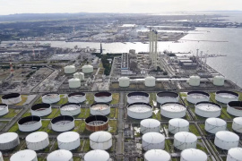 Giá dầu tăng mạnh do đàm phán Mỹ-Iran bế tắc và căng thẳng eo biển Hormuz