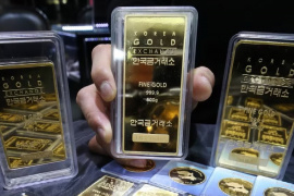 Giá vàng thế giới đi ngang khi nhà đầu tư chờ tín hiệu đàm phán Mỹ-Iran