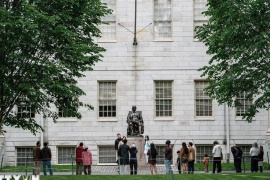 Rủi ro vỡ nợ tín dụng công đe dọa nền kinh tế Mỹ