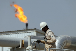 Giá dầu tăng vọt sau lời đe dọa không kích mới của Tổng thống Trump