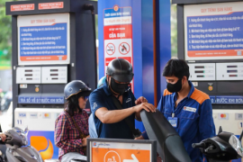 Giá xăng dầu đồng loạt giảm, có mặt hàng hạ gần 2.000 đồng/lít