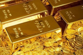 Quỹ lớn nhất thế giới tiếp chuỗi “xả” hàng tấn vàng