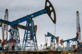 Giá dầu thế giới tăng hơn 3 USD/thùng phiên sáng đầu tuần