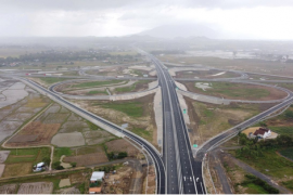 Ngay tuần sau, 22km đầu tiên của tuyến cao tốc “rừng – biển” đầu tiên tại Việt Nam sẽ chính thức thông xe