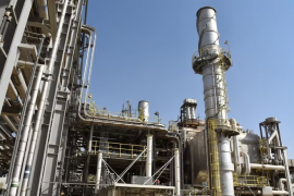 Chờ diễn biến đàm phán Mỹ-Iran, giá dầu WTI giảm hơn 6%