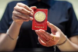 Giá vàng “lượn sóng” đảo chiều giảm