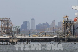 Giá dầu tăng vọt sau khi Iran tấn công đáp trả Mỹ