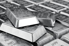 Quỹ bạc do BlackRock quản lý “xả” 100 tấn bạc chỉ trong một tuần