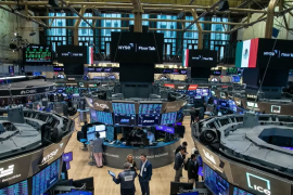 Phố Wall đạt đỉnh mới nhờ cổ phiếu công nghệ và hy vọng hòa bình