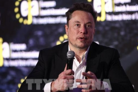 Tesla bắt tay Intel sản xuất chip AI, mở ra cuộc đua đầu tư nghìn tỷ USD