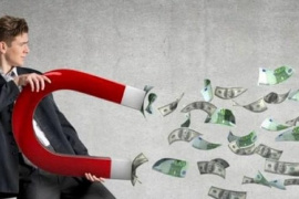 Chứng khoán lập đỉnh mới, CTCK gọi tên 5 nhóm cổ phiếu có cơ hội "hút tiền" trong tháng này