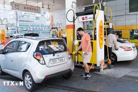 Tại sao giá dầu vẫn neo cao dù OPEC+ liên tiếp tăng sản lượng?