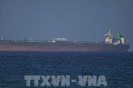 Mỹ tuyên bố dỡ bỏ phong tỏa eo biển Hormuz