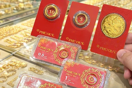 Giá vàng “leo dốc”, áp sát mốc 149 triệu đồng/lượng